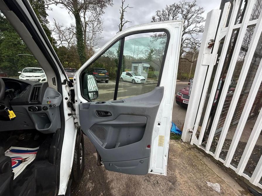 2015 Ford Transit – Model: Transit 350 – YC15ZDT