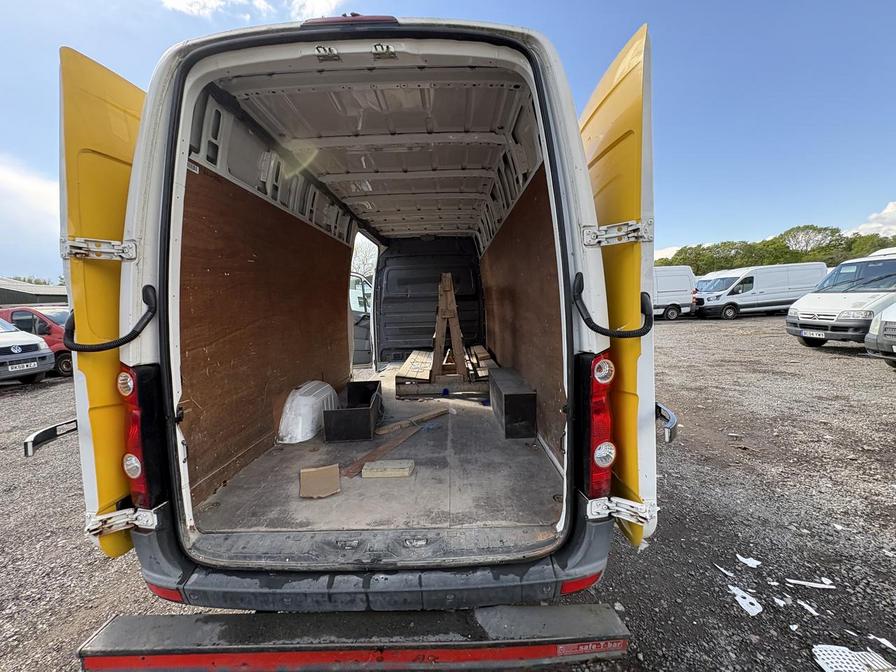 2014 Volkswagen Crafter – Model: Crafter CR35 Startline TDI BlueMotion Technology LWB – FL64UXN
