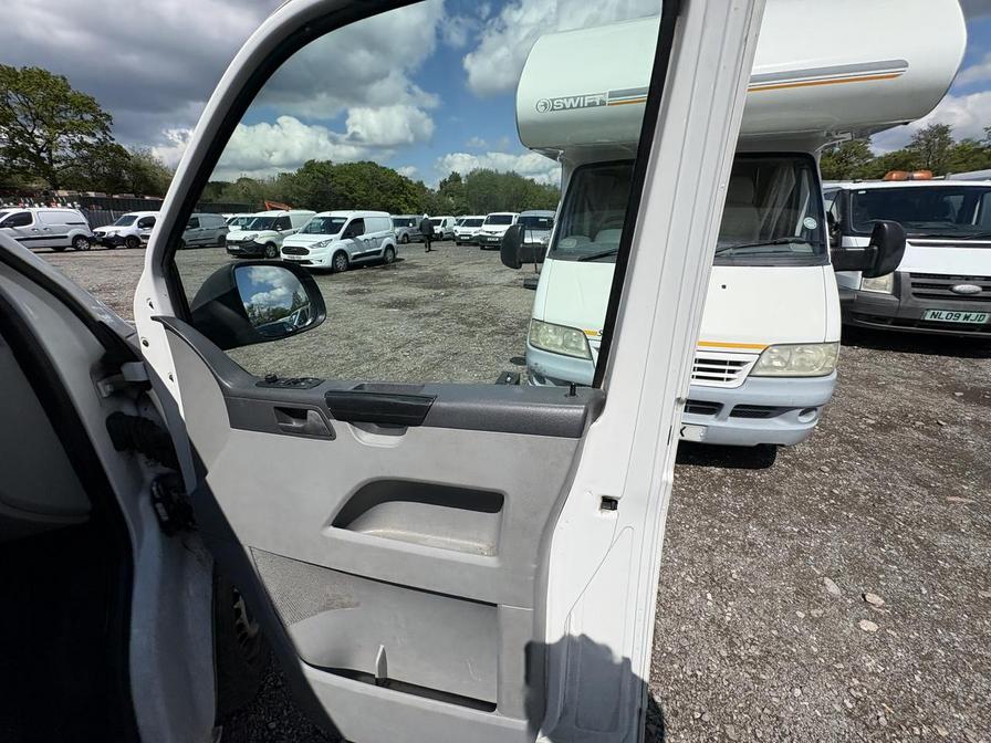 2014 Volkswagen Transporter – Model: Transporter T28 Startline TDI – OY64BAA