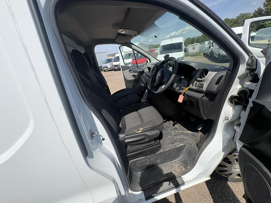 2017 Nissan NV300 – Model: NV300 Acenta dCi – GN17BWG