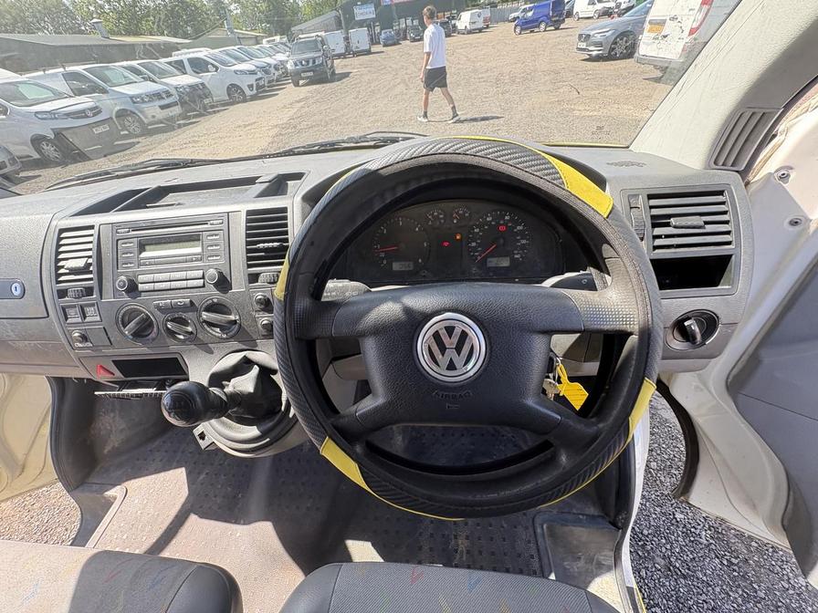 2007 Volkswagen Transporter – Model: Transporter T30 130 TDI LWB – WP56SNF