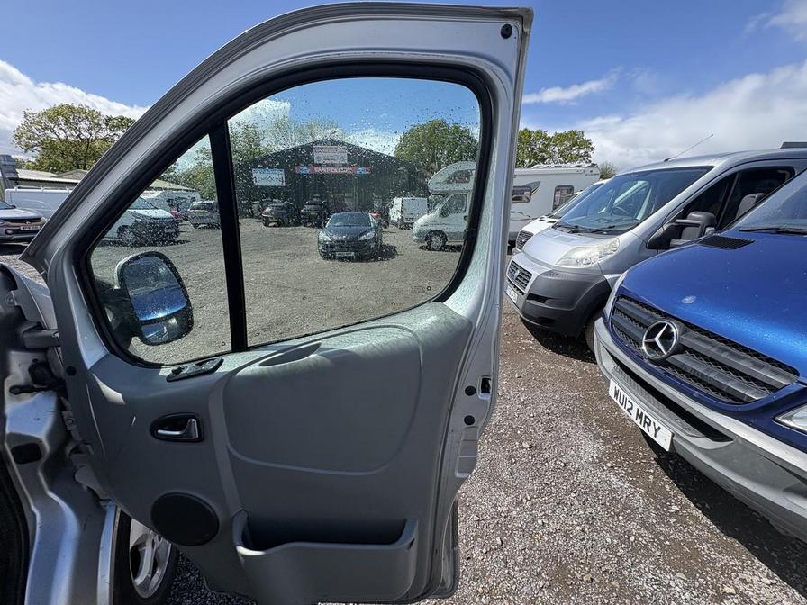 2013 Vauxhall Vivaro – Model: Vivaro 2900 Sportive CDTi LWB – FV13PKN