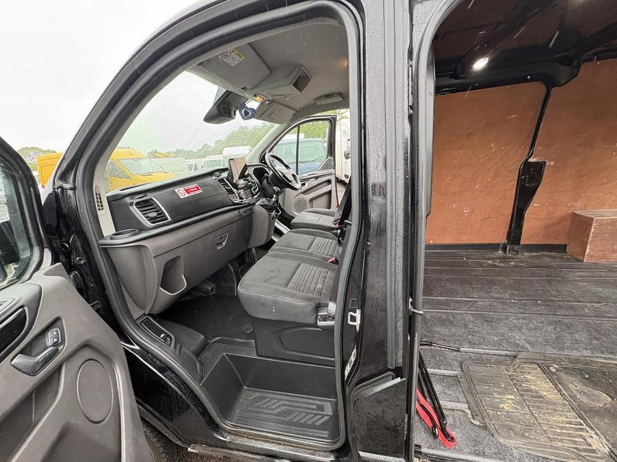 2021 Ford Transit Custom – Model: Transit Custom 300 Limited EcoBlue – YS21HMH