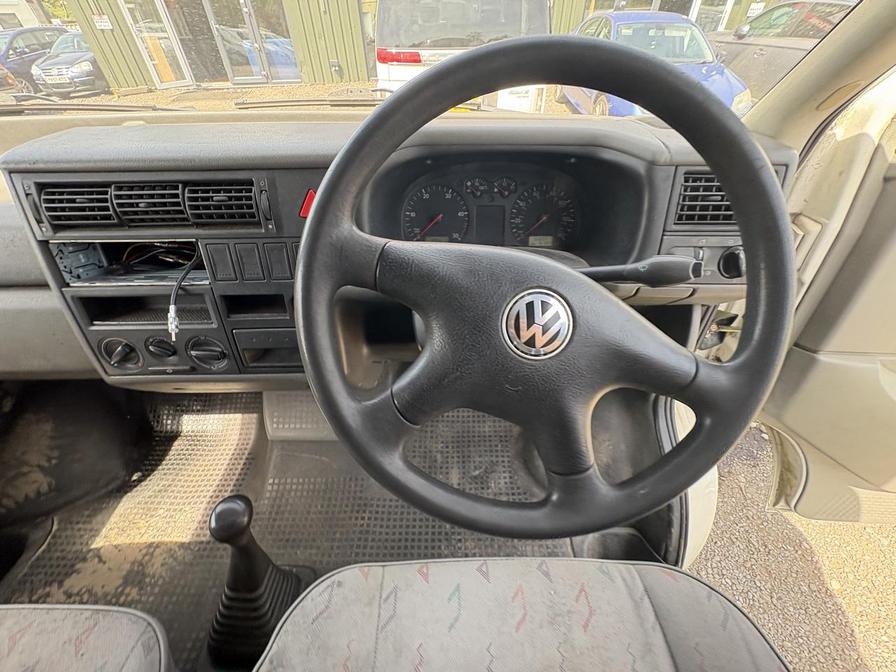 2002 Volkswagen Transporter – Model: 1200 TDI LWB – CU02JBX