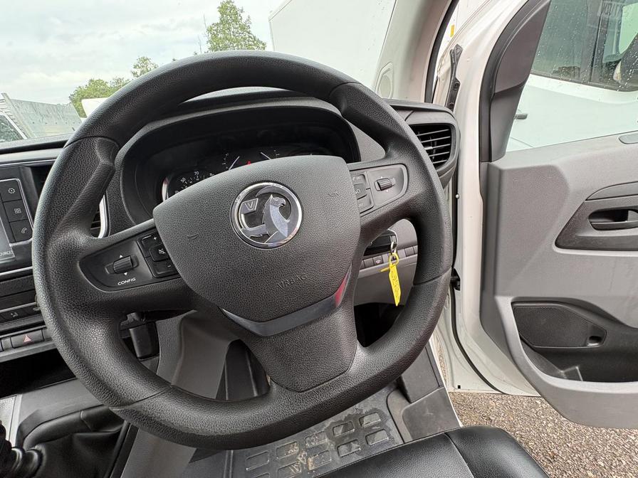 2020 Vauxhall Vivaro – Model: Vivaro 2700 Sportive S/S – DU20SVE
