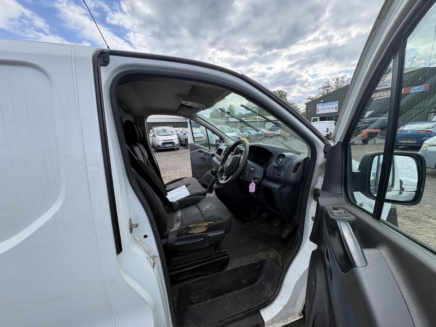 2018 Vauxhall Vivaro – Model: Vivaro  2700 CDTI – FY18OUK