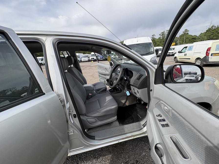 2011 Toyota Hilux – Model: HI-Luxury HL2 D-4D 4×4 Double Cab – PK11KDV
