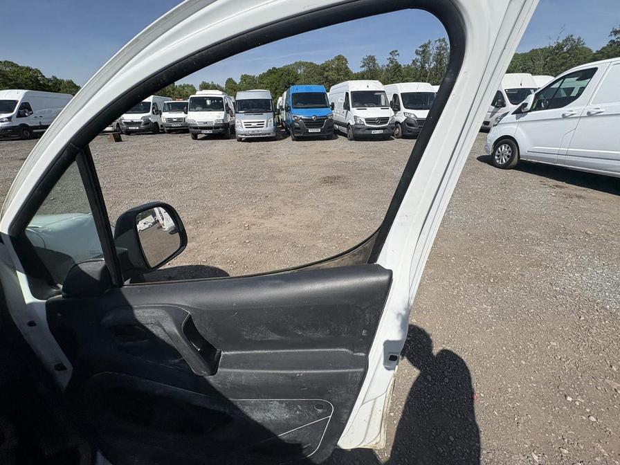 2018 Peugeot Partner – Model: Partner Professional L1 Blue HDi – NV18HSY