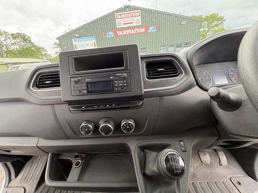 2022 Nissan Interstar – Model: Interstar Acenta dCi – DL22MRX