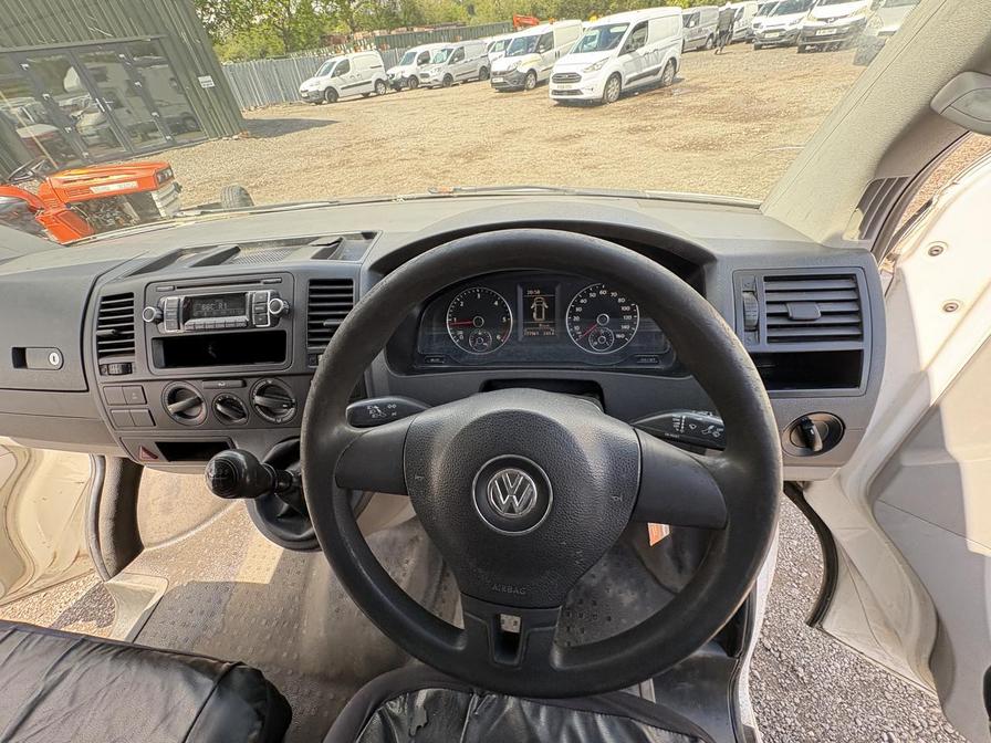 2014 Volkswagen Transporter – Model: Transporter T28 Startline TDI – OY64BAA
