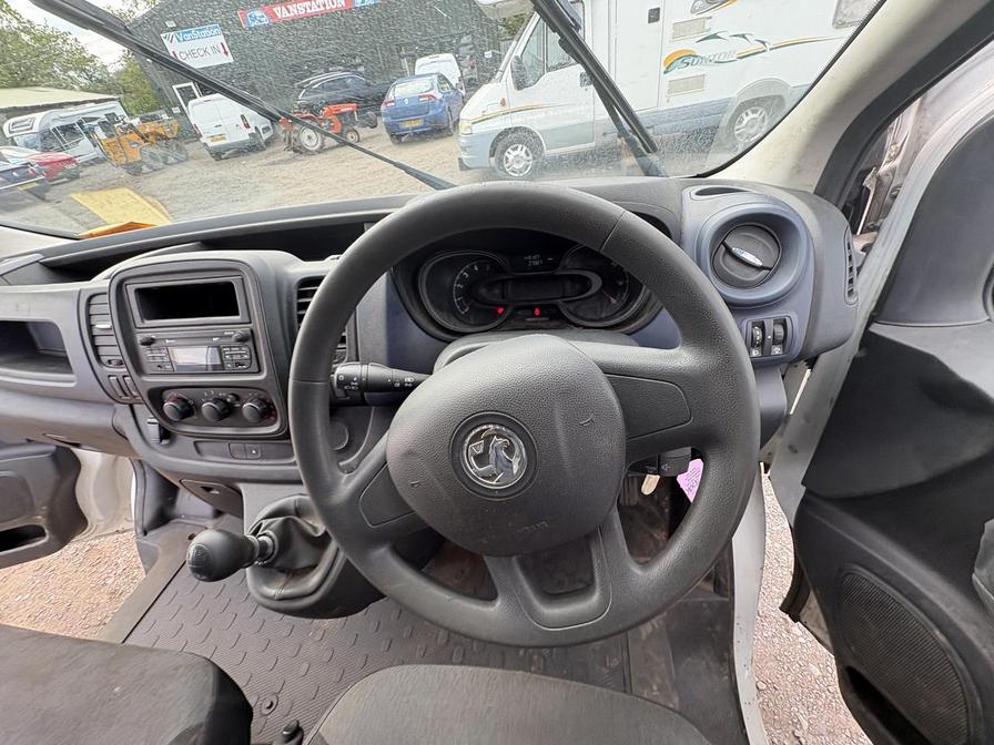 2018 Vauxhall Vivaro – Model: Vivaro  2700 CDTI – FY18OUK