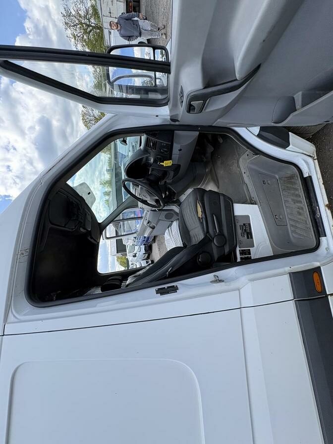 2010 Mercedes-Benz Sprinter – Model: Sprinter 313 CDi – KY60AKU