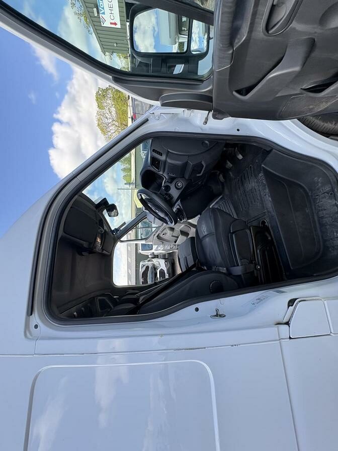 2022 Renault Master – Model: Master LH35 Business Blue dCi – YR72WTG