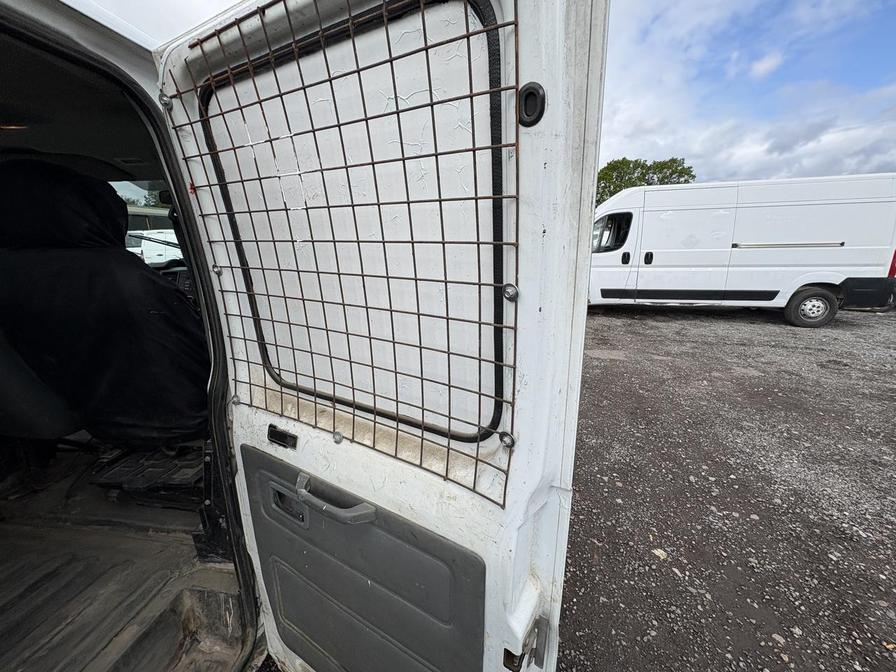 2011 Ford Transit – Model: Transit 100 T350 LWB Double Cab RWD – NJ11UJS