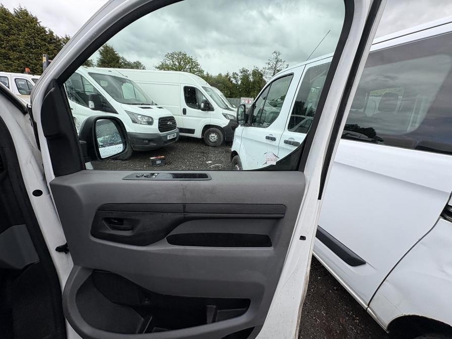 2020 Vauxhall Vivaro – Model: Vivaro 2900 Dynamic S/S – CN20CNX