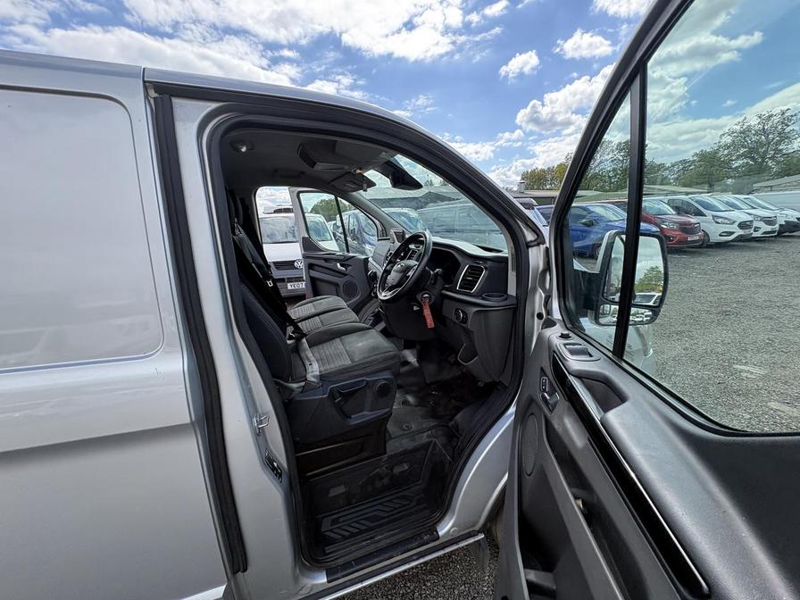 2020 Ford Transit Custom – Model: Transit Custom 280 Limited EcoBlue – YH20AKN