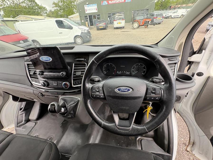 2019 Ford Transit Custom – Model: Transit Custom 280 Limited EcoBlue – RE69LFM