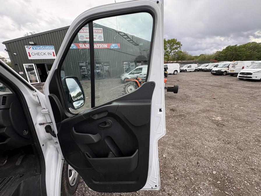 2022 Nissan Interstar – Model: Interstar Acenta dCi – DL22MRX