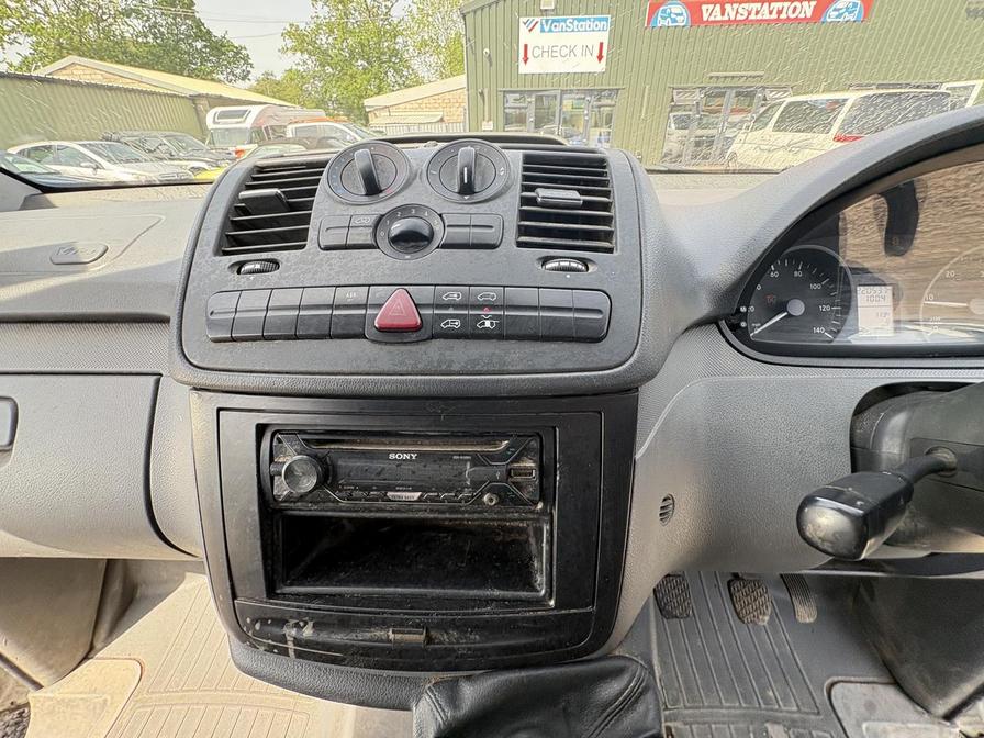 2010 Mercedes-Benz Vito – Model: Vito 109 CDI Compact – FY10AWM