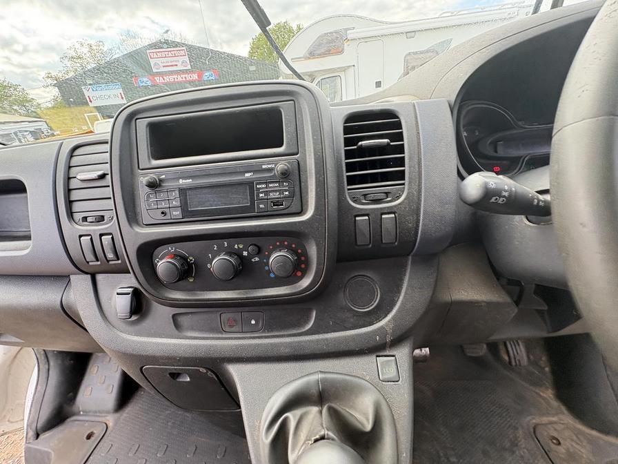 2018 Vauxhall Vivaro – Model: Vivaro  2700 CDTI – FY18OUK