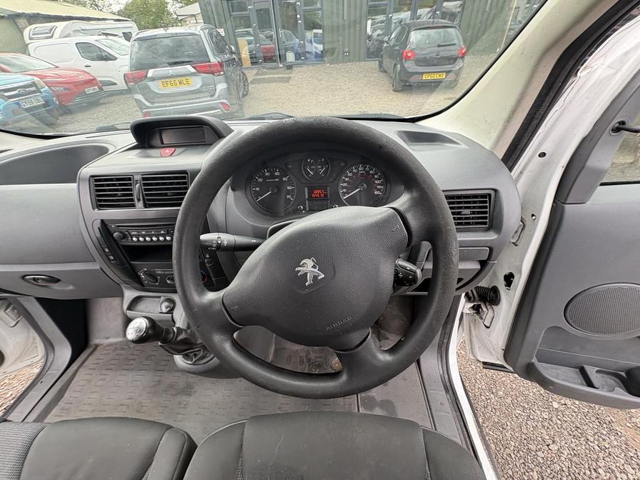 2015 Peugeot Expert – Model: Expert 1200 L2H1 HDi – NY15GJZ