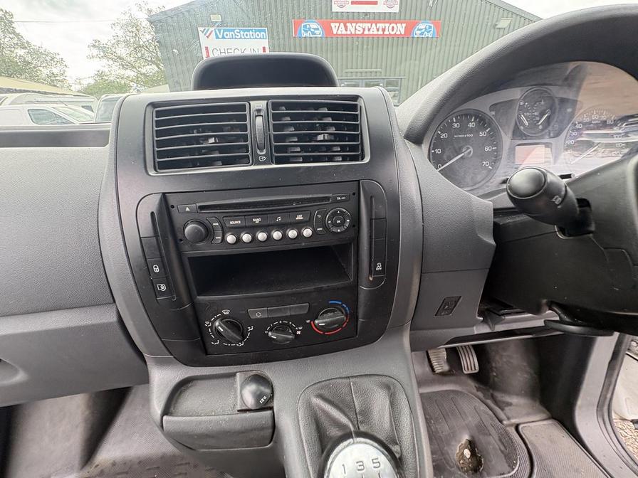 2015 Peugeot Expert – Model: Expert 1200 L2H1 HDi – NY15GJZ
