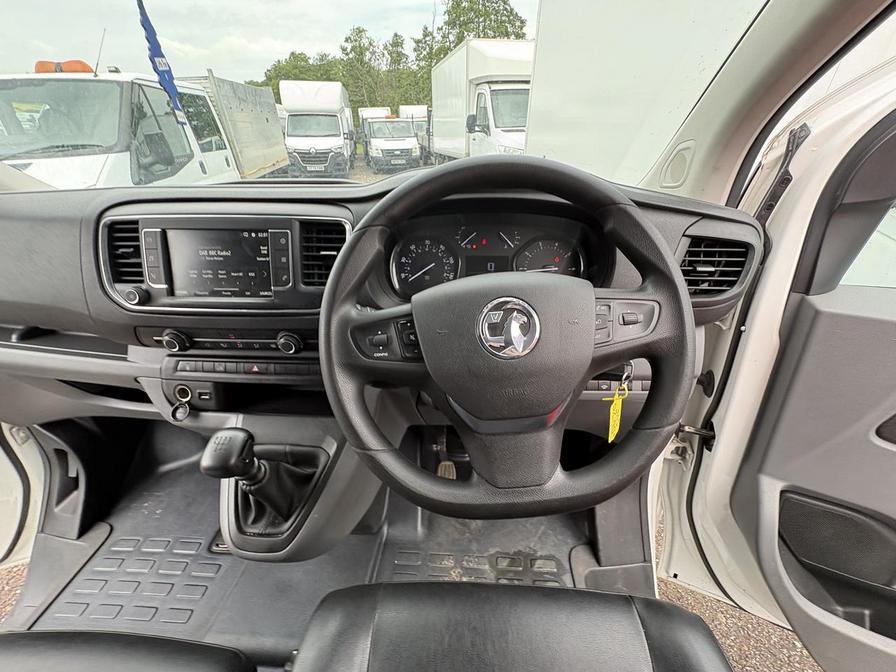 2020 Vauxhall Vivaro – Model: Vivaro 2700 Sportive S/S – DU20SVE