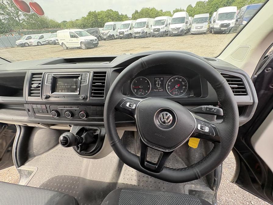 2016 Volkswagen Transporter – Model: Transporter T28 Highline TDI BlueMotion Technology – GJ66JJU