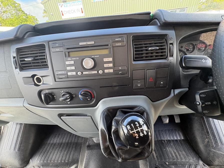 2010 Ford Transit – Model: Transit 115 T300 MWB FWD – LO10LZD
