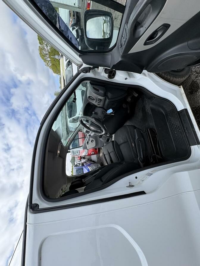2015 Renault Trafic – Model: Trafic SL29 Business dCi – BF65MWO