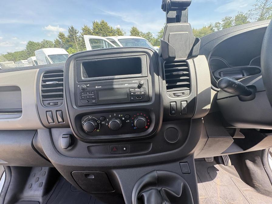 2017 Nissan NV300 – Model: NV300 Acenta dCi – GN17BWG