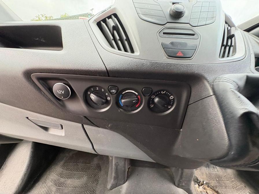 2016 Ford Transit Custom – Model: Transit Custom 290 E-Tech – FG16UOB