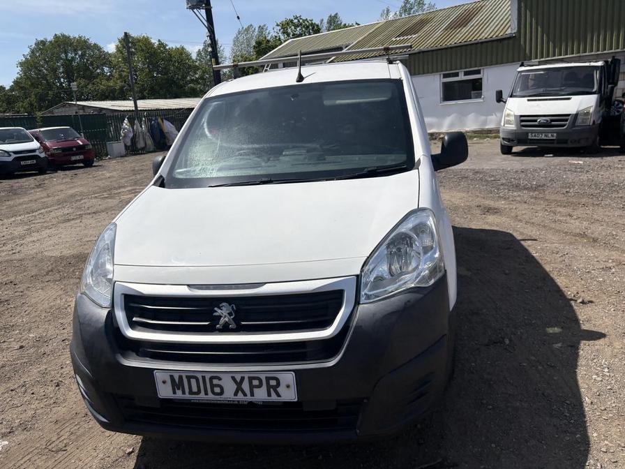 2016 Peugeot Partner – Model: Partner Professional L1 Blue HDi – MD16XPR