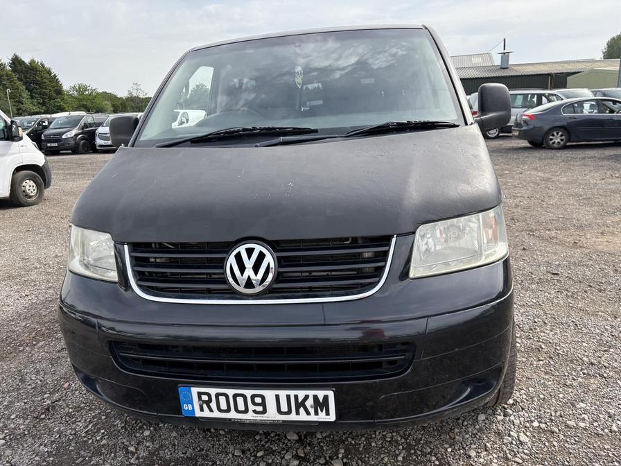 2009 Volkswagen Transporter – Model: Transporter Shuttle SE130 LWB – RO09UKM
