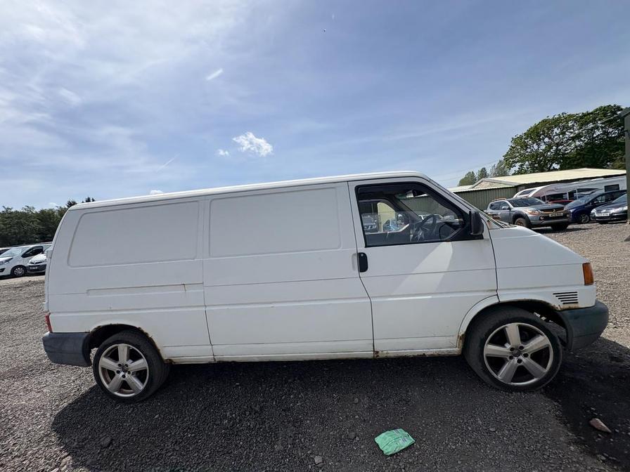 2002 Volkswagen Transporter – Model: 1200 TDI LWB – CU02JBX
