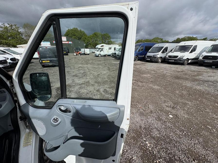 2012 Ford Transit – Model: Transit 125 T300 FWD – ST61TNZ
