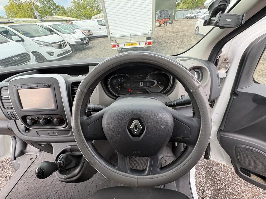2015 Renault Trafic – Model: Trafic SL29 Business dCi – BF65MWO