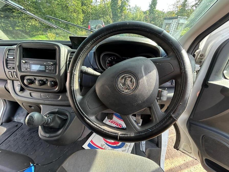 2017 Vauxhall Vivaro – Model: Vivaro  2700 CDTI – ML67HTZ