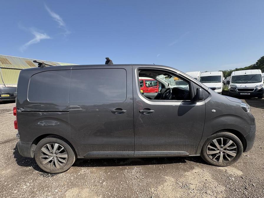 2020 Toyota Proace – Model: Proace Icon – LD56ALS/HJ70EEH