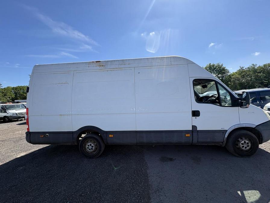 2008 Iveco Daily – Model: Daily 35S14 LWB – LK08LCZ