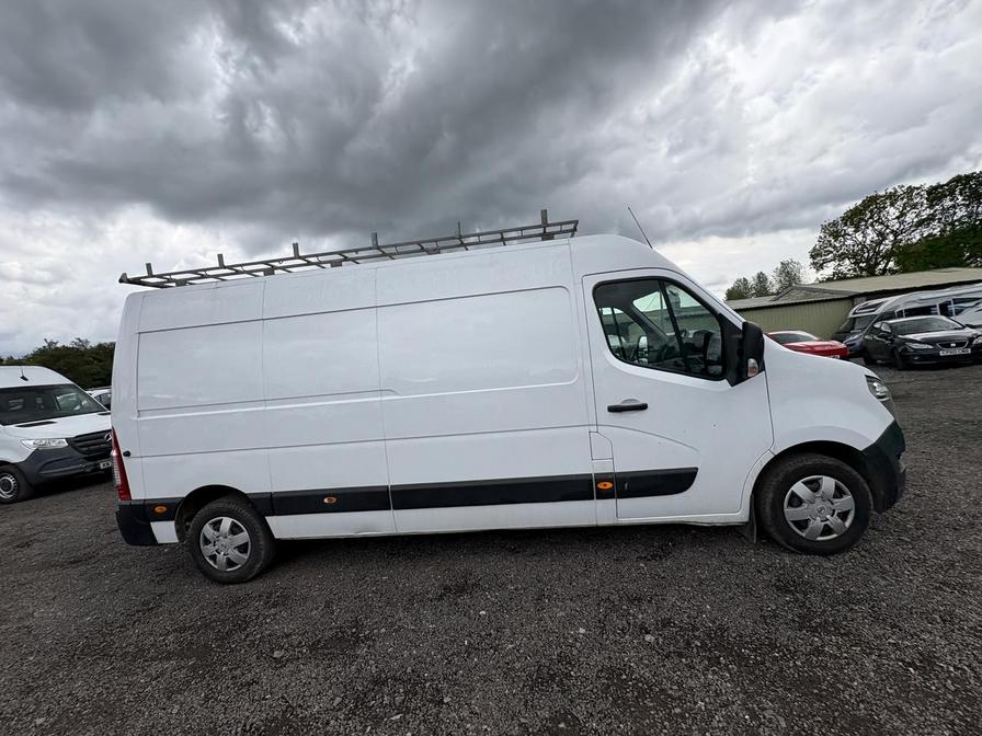 2022 Nissan Interstar – Model: Interstar Acenta dCi – DL22MRX