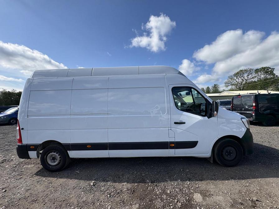 2022 Renault Master – Model: Master LH35 Business Blue dCi – YR72WTG