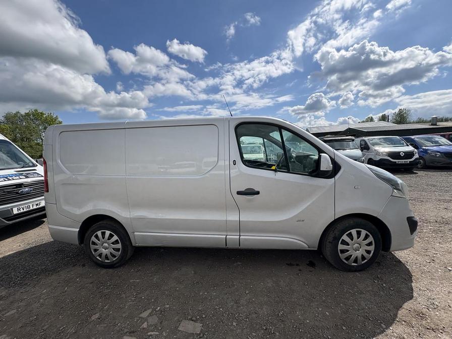 2017 Vauxhall Vivaro – Model: Vivaro  2900 Sportive CDTi – AK66SKX
