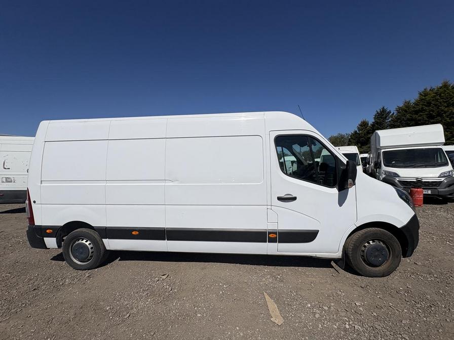 2021 Vauxhall Movano – Model: Movano L3H2 F3500 CDTi – DT70RFE