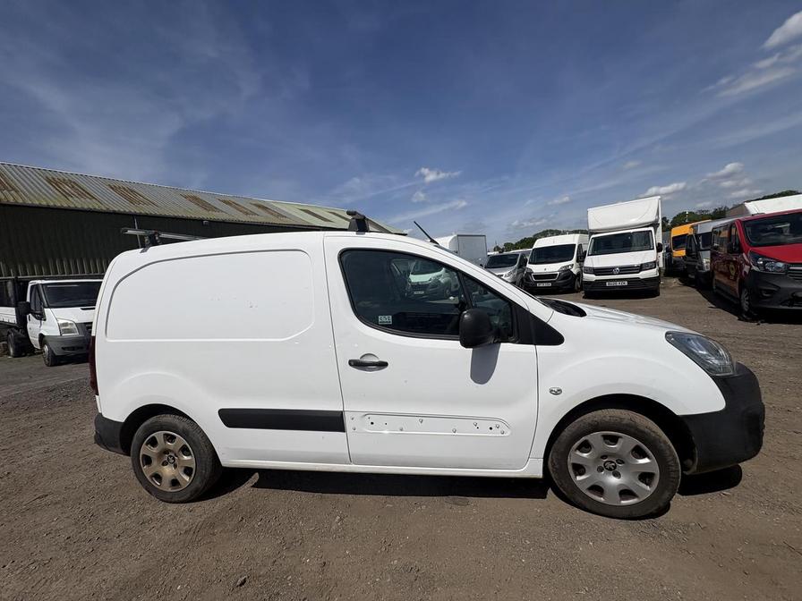 2016 Peugeot Partner – Model: Partner Professional L1 Blue HDi – MD16XPR