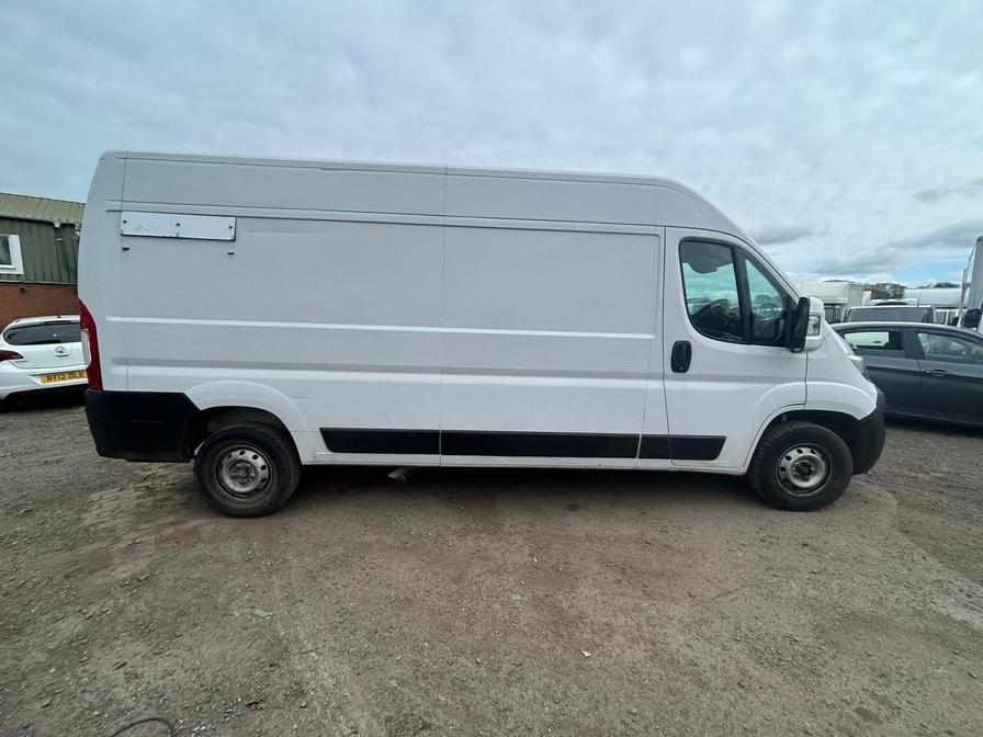2022 Vauxhall Movano – Model: Movano L3H2 F3500 Dynamic TD S/S – CE22VBG