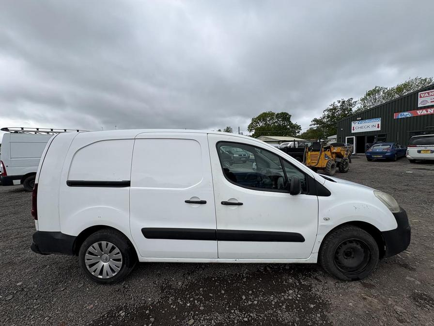 2015 Citroen Berlingo – Model: Berlingo 750 LX HDi – PN65WDM