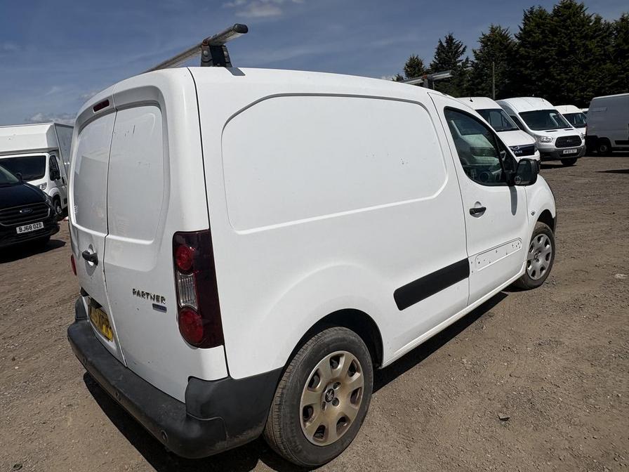 2016 Peugeot Partner – Model: Partner Professional L1 Blue HDi – MD16XPR
