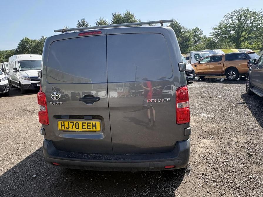 2020 Toyota Proace – Model: Proace Icon – LD56ALS/HJ70EEH