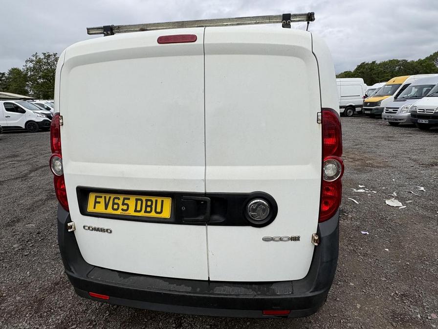 2015 Vauxhall Combo – Model: Combo 2000 L1H1 CDTi S/S ecoFLEX – FV65DBU